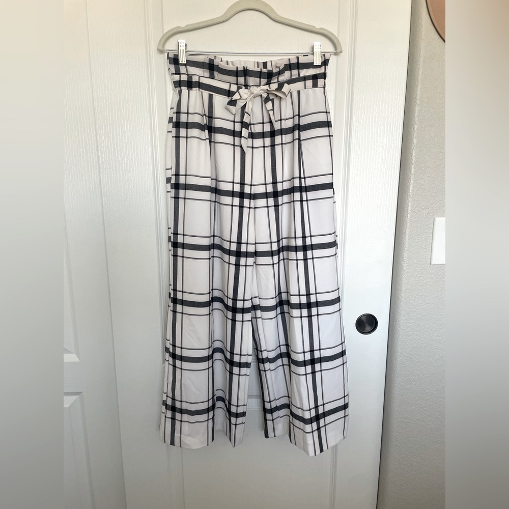 New York & Company plaid jogger pant